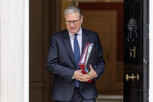 Starmer anuncia su dimisión como primer ministro de Reino Unido | europapress.es