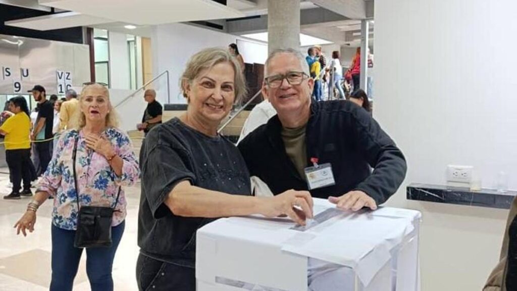 Isabel Jara 'Chavela', candidata de CC, en la votación al Consejo de Residentes Españoles en Venezuela