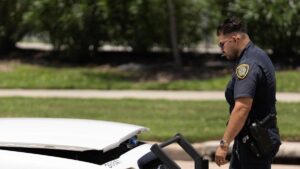 TIROTEO ESTADOS UNIDOS | Al menos un muerto y once heridos en un tiroteo en Texas | elperiodico.com