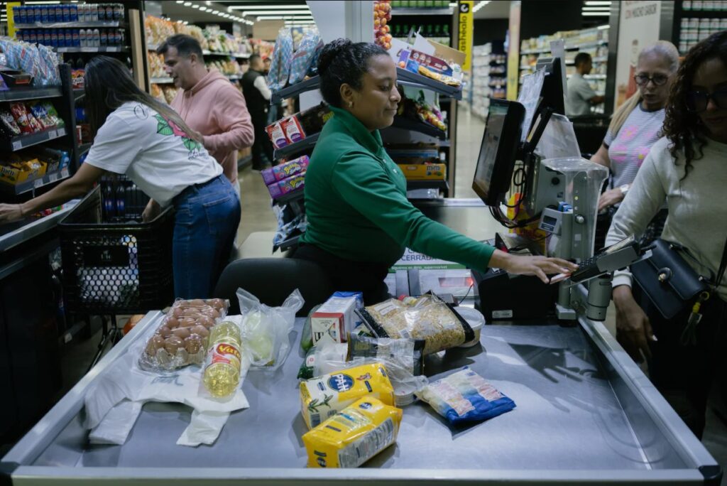 TWP: La economía no tiene a los venezolanos "bailando en las calles"