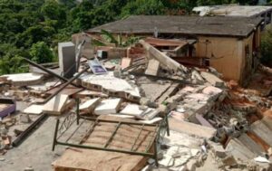 Terremoto destruye 16 viviendas en Morón: 250 familias sin hogar