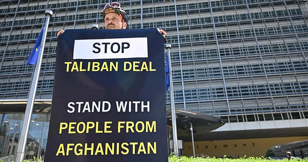 Tormenta política en la UE por la reunión con los talibanes para expulsar a afganos irregulares