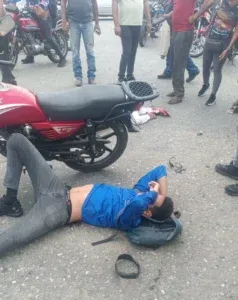Tres motorizados heridos por choques de frente en Puerto Cabello