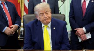Trump añade presión a la liquidación de la tecnología con Irán: Wall Street cae más de un 1%