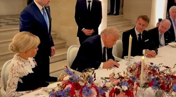 Trump firma acuerdo de entendimiento con Irán en visita a Versalles