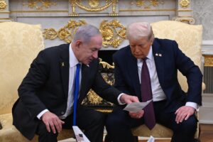 Trump insulta por teléfono a Netanyahu; así lo llamó