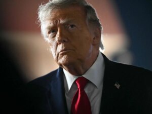 Una ola de reveses judiciales frena de nuevo la agenda de Trump a las puertas de las elecciones | elmundo.es