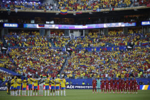 VIDEO: Colombia y Portugal guardaron un minuto de silencio por las víctimas de los terremotos en Venezuela