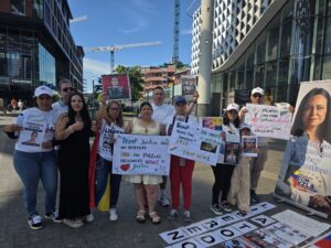 Venezolanos en Países Bajos protestaron por la libertad de los presos políticos – AlbertoNews