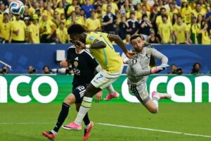 Vinicius domestica a Escocia la tarde que Neymar Jr. vuelve a jugar con Brasil | elmundo.es