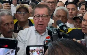 Vuelta a la patria: El fin del exilio y el camino a la democracia en Venezuela