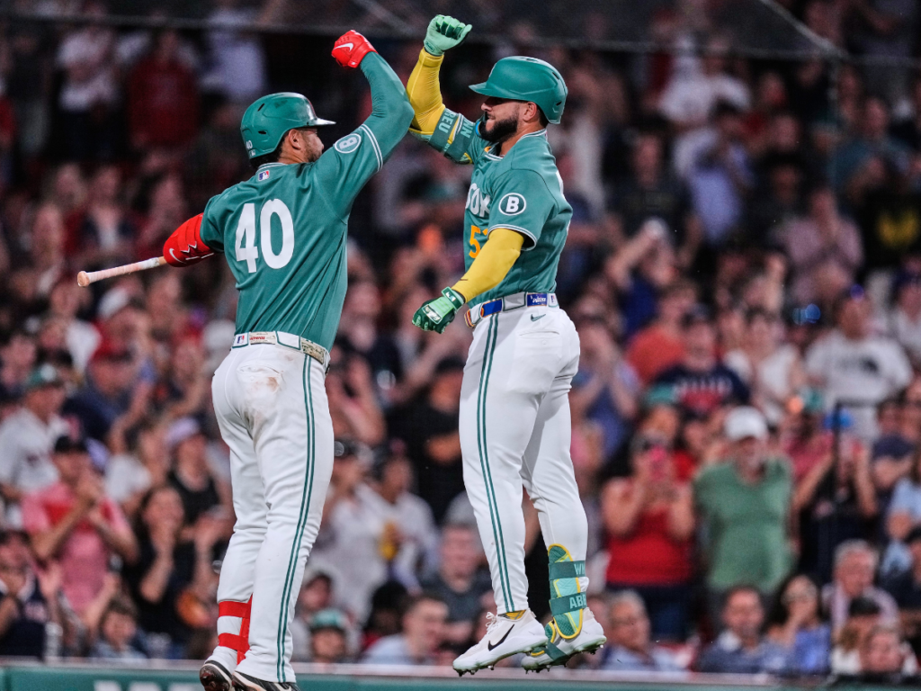 Wilyer Abreu y Willson Contreras encabezan paliza de Boston ante Texas