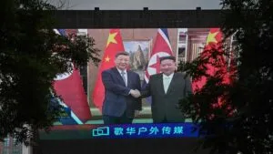 XI JINPING | Xi fortalece los vínculos entre China y Corea del Norte con su primer viaje a Pionyang en 7 años | elperiodico.com