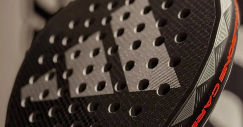 adidas rebaja la nueva pala Metalbone Carbon 3.4 y vuelve a marcar el ritmo del pádel
