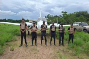 desmantela campamento logístico y destruye dos narcoaviones