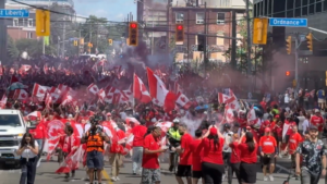 ¡Histórico! Canadá se olvida del hockey y tiñe las calles