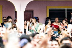 “¡Queremos gordas!“: la Casita de Bad Bunny y la polémica por la selección de mujeres normativas para llenarla
