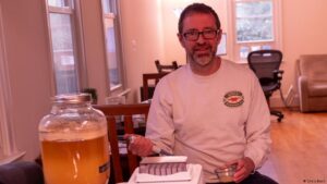¿Y si pudieras vacunarte tomando una cerveza casera?