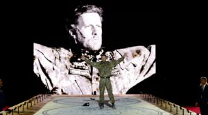 ‘No a la guerra’: Àlex Ollé trae al presente la tragedia de ‘Los persas’ en la meca del teatro grecolatino