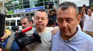 Turquía libera a cientos de detenidos tras cumbre de la OTAN