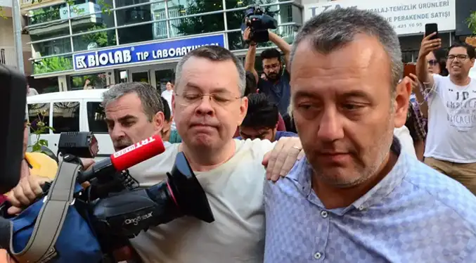 Turquía libera a cientos de detenidos tras cumbre de la OTAN