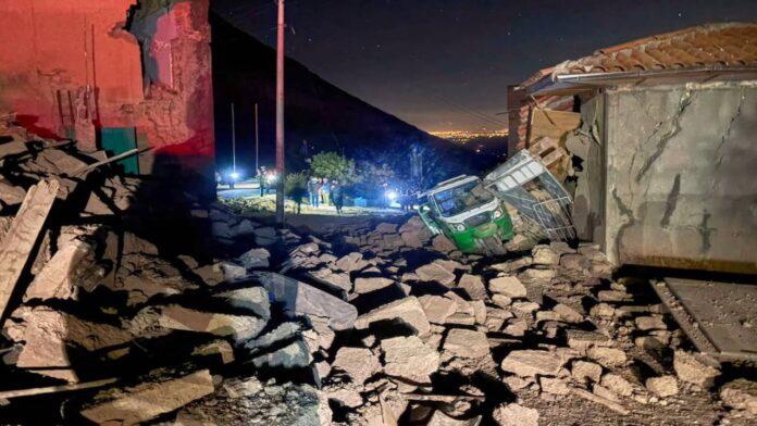 Al menos 6 fallecidos y decenas de heridos tras sismo de magnitud 5,1 en el centro de Perú
