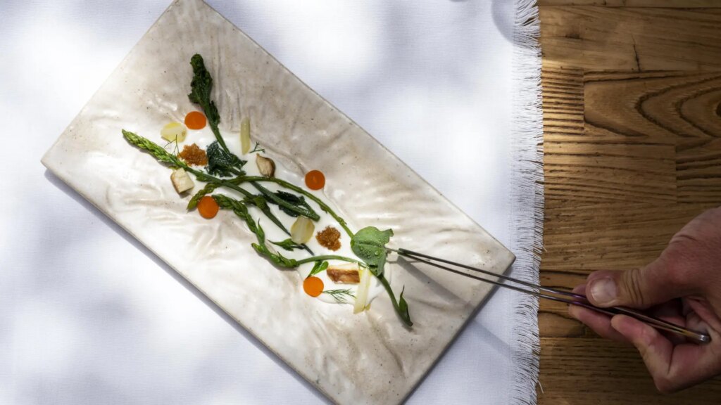 2 Soles Repsol y la Sierra de Guadarrama como fuente de inspiración: así es el mejor restaurante de la Comunidad de Madrid