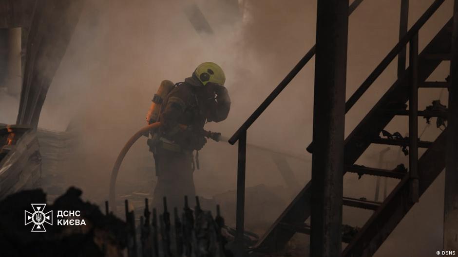 7 muertos en Ucrania por ataques rusos contra Sumi y Odesa