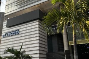 80 % de los centros comerciales de Caracas están operativos por farmacias y automercados – Efecto Cocuyo