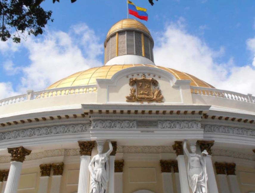 Cupula de la Asamblea Nacional sufrió años tras terremotos