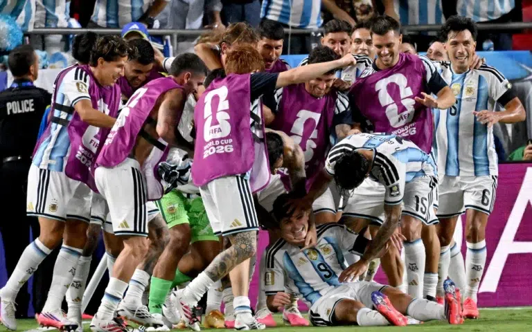 Argentina tumba a Suiza en la prórroga y revive el histórico duelo ante Inglaterra en semifinales