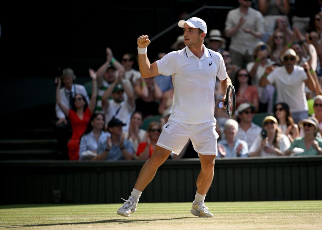 Arthur Féry sorprendió a Flavio Cobolli y pasó a la semifinal de Wimbledon