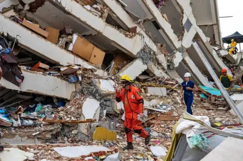 Asciende a 3 mil 811 el número de muertos por el doble terremoto en Venezuela