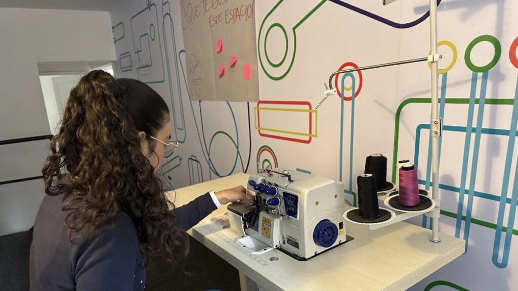 Así buscan enseñar a niños y jóvenes a convertir ideas en proyectos de negocio