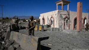 Ataque de los talibanes deja 9 policías muertos en Pakistán