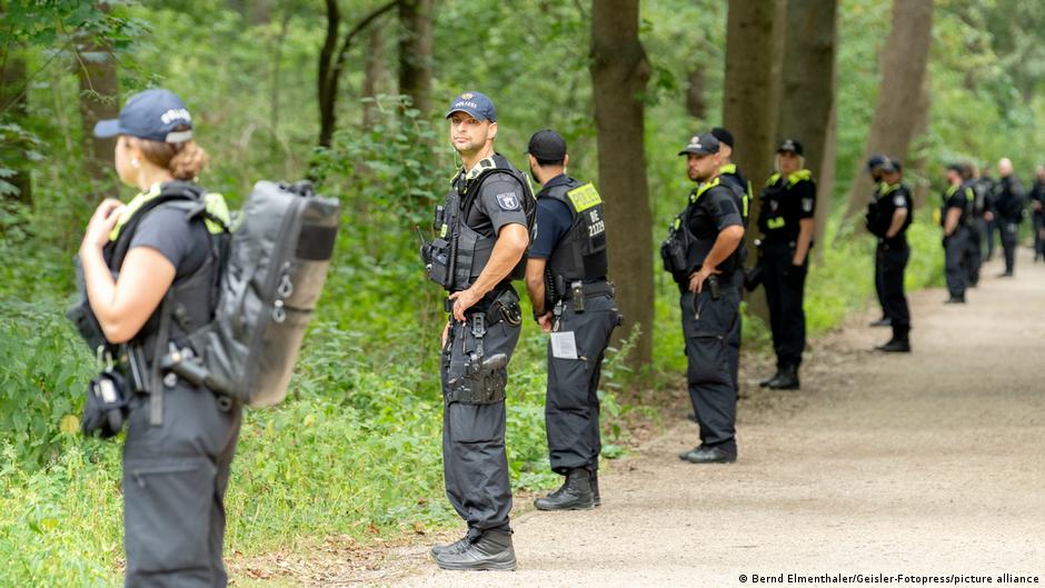 Berlín: policía abate a presunto atacante de Día del Orgullo
