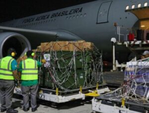 Brasil envía 15 toneladas de ayuda humanitaria y 210 tras sismos