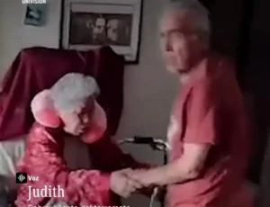 «Bueno mi amor, si llegó el final, estamos juntos»: La historia detrás del conmovedor abrazo de los abuelitos Judith y Félix durante el doble terremoto