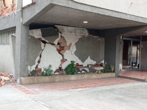 Caracas sigue en vilo tras los sismos por sus fallas estructurales
