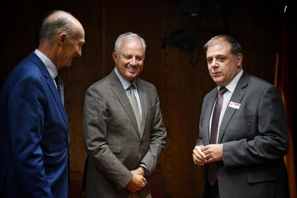 Cargos del PSOE admiten preocupación tras la imputación de Juanma Serrano: "No pinta bien"