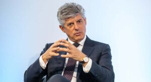 Cellnex abre la puerta a ventas o fusiones ante las presiones financieras y bursátiles