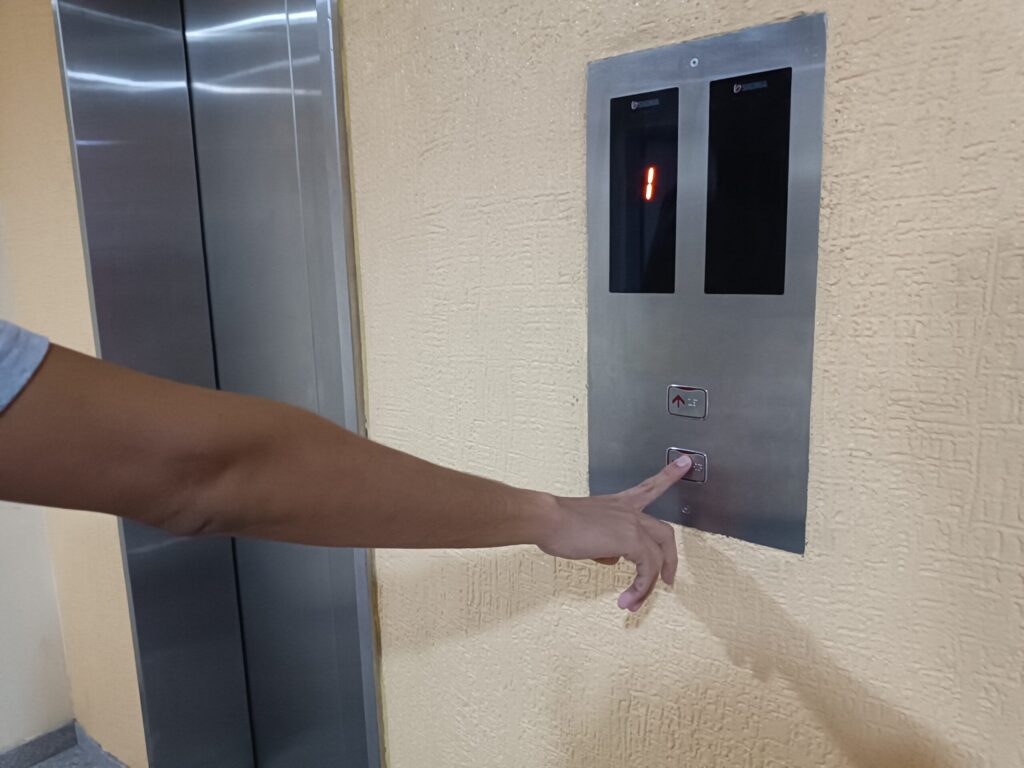Chacao autoriza ascensores en edificios con criterio verde
