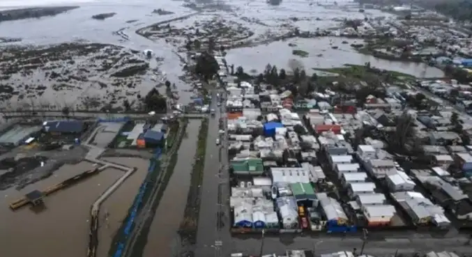 Chile declara alerta roja por intenso temporal: tres muertos
