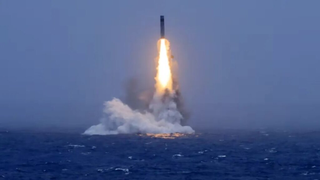 China lanzó un misil desde un submarino y provoca alertas en el Pacífico