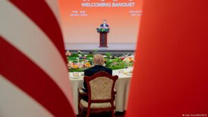 China rechaza acusación de Trump de interferencia electoral
