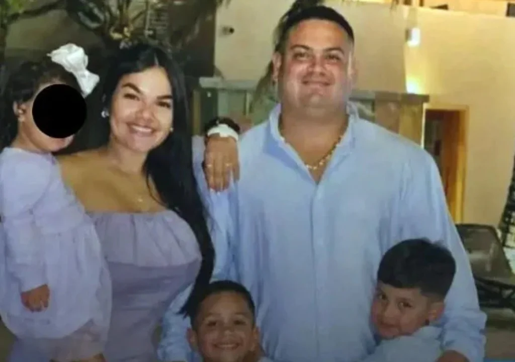 Cinco miembros de una familia fueron hallados abrazados bajo los escombros en La Guaira -