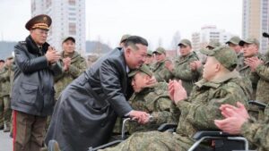 Corea del Sur denuncia un posible despliegue de 30.000 militares de Corea del Norte en Ucrania | elperiodico.com