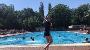 Crónica desde Berlín: La piscina, lo mejor o lo peor del verano | elperiodico.com