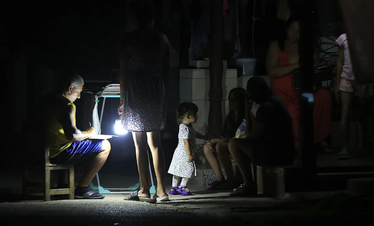 Cuba restablece de forma progresiva su red eléctrica