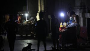 Cuba vive a oscuras una situación más calamitosa que la causante del estallido social de hace cinco años | elperiodico.com
